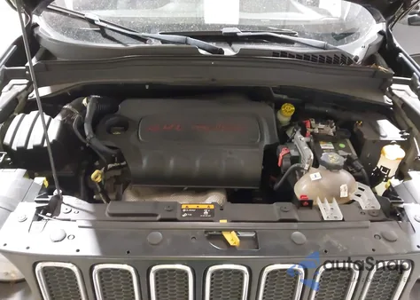 2018 Jeep Renegade Latitude Fwd z USA, uszkodzony, nr VIN ZACCJABB2JPJ68116